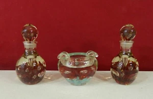  Bottiglie profumo e posacenere fermacarte in vetro senza marchio - Foto 1 di 9