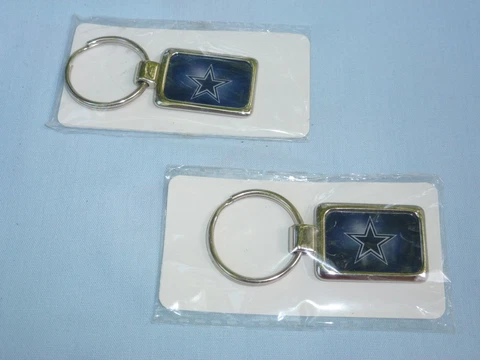DALLAS COWBOYS  Silver Rectangle KEYCHAIN / KEYRING  by Rico  NWT  quantity of 2 Cover