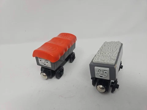 Thomas & Friends Wooden Railway Giggling Troublesome Truck Train Tank Engine GUC Cover