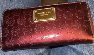 Michael Kors Wallet - Picture 1 of 3