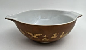 Vtg PYREX 444 Early American 4 Qt Cinderella Mixing Bowl - Brown & Gold - Picture 1 of 14