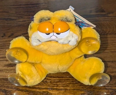 Dakin Garfield Vintage 1981 Hang On Plush Suction Cup 7" Car w/ Tag Great Shape - Image 1 of 4