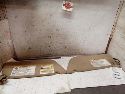 *DIRTY* Pair Sun Visors from 2006 FORD F350SD Crew 10042089 - Image 1 of 4