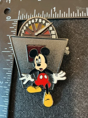 Disney DLR Torre del Terror Cuenta Regresiva #5 Elevador Mickey Pin LE 2000 29902 2004 Foto 1 de 4