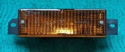 1 Feu Clignotant avant Gauche BMW Série 3 E30 (1987-1991) Orange complet NEUF - Photo 1/2