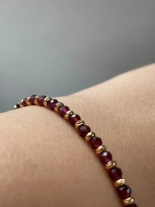 2-3MM Natural Red Garnet Faceted Round Gemstone Gold Plated Beads Bracelet 6-8" - Picture 1 of 15