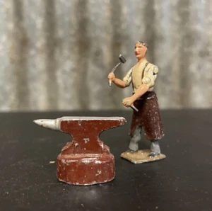 BRITAINS NO. 589 PRE-WAR 1930'S BLACKSMITH WITH ANVIL - RARE - Picture 1 of 6