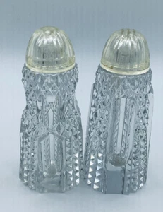 Salero y pimentero de cristal vintage corte cristal años 50. Tapón de rosca. Elegante. - Imagen 1 de 7