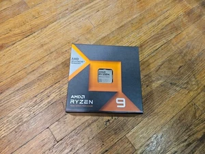 Processeur AMD Ryzen 9 7950X3D (5,7 GHz, 16 cœurs, socket AM5) Boîte -... - Photo 1/3