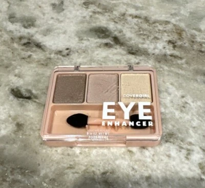 Covergirl Eye Enhancer Eyeshadow #105 Cafe Aulait .14oz Each - Image 1 of 2