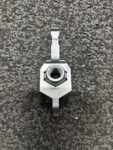 7703044201 Mutter original Renault - Picture 1 of 2