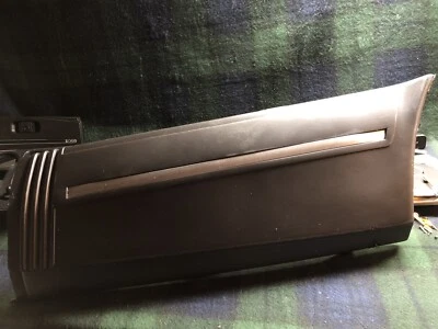 Extensión de parachoques trasero derecho clásico Saab 900 1987+ Foto 1 de 4