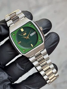 Vintage Seiko 5 Automatic Day/Date Mens Wrist Watch - Picture 1 of 8
