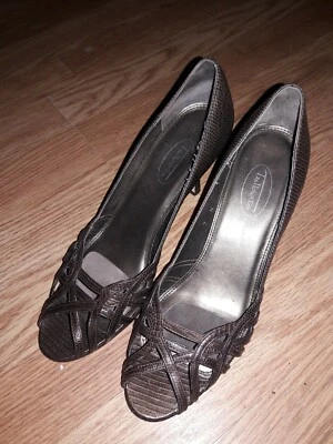 Zapatos Talbots Mujer Talla 7 N Cuero Zapatos Tacones Gatito Hechos en España Foto 1 de 4