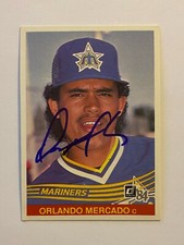 Orlando Mercado Signed Donruss #318 1983 Card Seattle Mariners Auto MLB RAD
