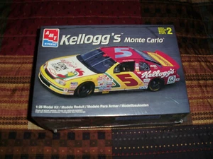 AMT Kellogg's NASCAR 1998 Monte Carlo Scale Model - Picture 1 of 3