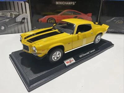Chevrolet Camaro 1971 - amarillo escala 1/18 Maisto edición especial - Bumblebee Foto 1 de 4