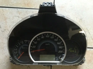 Mitsubishi SpaceStar II Bj.16 orig. DENSO Tachometer Kombiinstrument 8100C314 - Bild 1 von 8