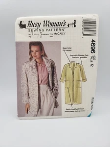 CHAQUETA ABRIGO MUJER OCUPADA PATRÓN DE COSTURA MCCALL'S SIN CORTAR 4696 TALLA 12 - Imagen 1 de 5