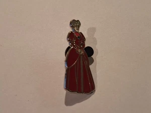 Disney Trading Pins-2009 WDW-Lady Tremaine & Cinderella-Lady Tremaine (only) - Picture 1 of 1