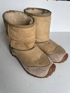 Merrell Yeti Chameleon Brown Shearling Winter Boots Women Size 9 Vibram Sole - Picture 1 of 7