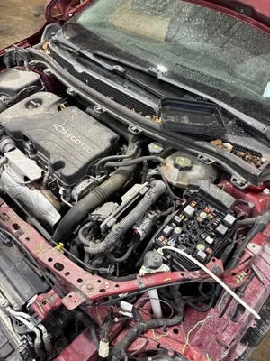 Condensador de aire acondicionado usado se adapta a: Chevrolet Cruze VIN B 2017 cuarto dígito nuevo estilo grado A Foto 1 de 4