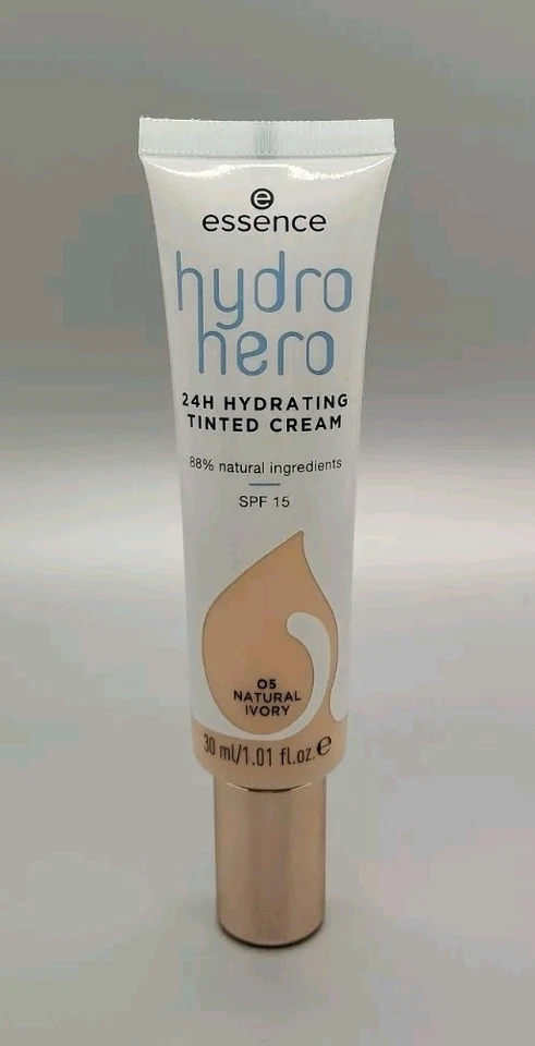 Essence Hydro Hero 24H Hydrating Tinted Cream - 05 Natural Ivory - 30 ml
