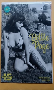 Dynamite Comics BETTIE PAGE Unbound #2e PHOTO COVER 2019 Mint Un Read - Bild 1 von 2