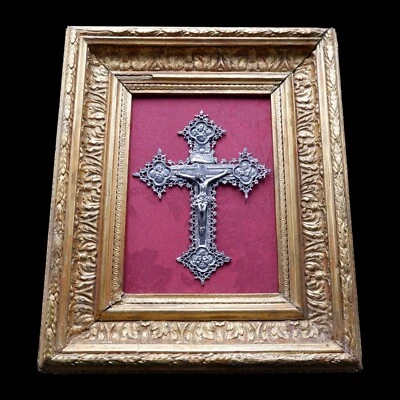 ANTICO CROCIFISSO IN ARGENTO NEOGOTICO ARTE SACRA 1800 XIX sec Reliquia Ex Voto - Immagine 1 di 4