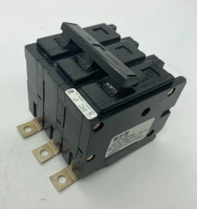 Eaton BAB3100H 3 Pole 100 Amp 240VAC 3 Phase Type BA Bolt On Circuit Breaker NOS - Picture 1 of 14
