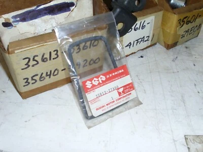 NOS OEM SUZUKI DR350/650 GSF600 TURN SIGNAL LENS GASKET 35613-27A00, LAST ONE!# - Image 1 of 4