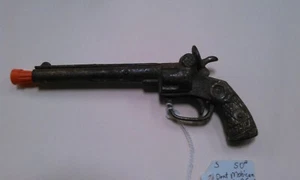 ANTIQUE TOY; MOHICAN; CIRCA 1930;CAST IRON - Picture 1 of 4