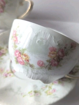 Antiguo platillo de taza de té Limoges Francia rosa floral verde en relieve 2 juegos JPL Havi Foto 1 de 4