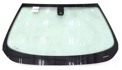 NEW OEM GM Windshield Glass 84577633 Cadillac XT5 2017-2019 - Image 1 of 4