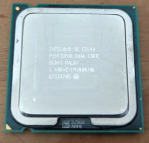 Intel Pentium E2140 Dual-Core 1.60GHz CPU (800MHz FSB) - Picture 1 of 2