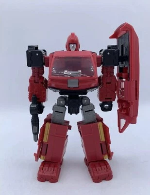 Transformers WFC War For Cybertron EARTHRISE IRONHIDE Amazon Exclusive Complete - Image 1 of 4
