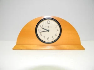 Howard Miller Table Mantel Or Shelf Quartz Clock Battery Powered - Picture 1 of 11