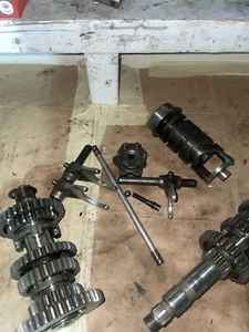 1982 Yamaha XT 125 XT125 Transmission    XT225: 92-07.  For Parts.  As IS - Picture 1 of 20