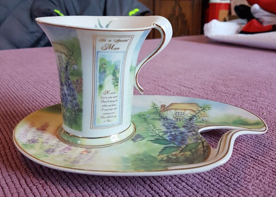 CONJUNTO DE TÊNIS VINTAGE COLEÇÃO LEONARDO BONE CHINA ‘PARA UMA MÃE ESPECIAL’ - Imagem 1 de 4