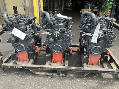 全新保护壳 全新 HOLLAND FPT F5HFL463D 柴油发动机 — 第 1/4 张图片