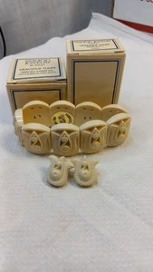 Gracious Tulips Earrings And Bracelet Set Fashion Jewelry By Avon 1982 NOS Ivory - Picture 1 of 13