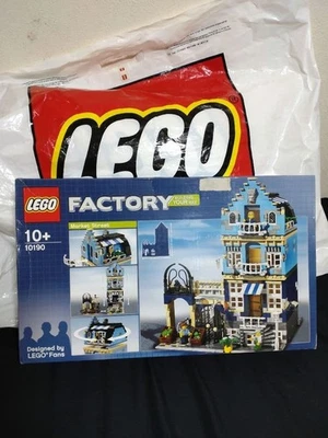 New LEGO Advanced Models: 10190 Market street Factory sealed in Box Express F/S - Image 1 of 4