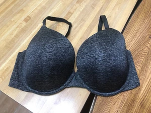 Sujetador push up Victoria Secret talla 36DD cobertura perfecta gris jaspeado oscuro con aros - Imagen 1 de 5