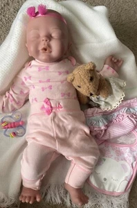 Paradise Galleries 16-inch Newborn Baby Girl Doll Sleeping~Angela Anderson - Picture 1 of 10
