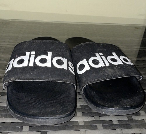 Scarpe slides Adidas da uomo in bianco e nero