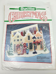VTG Bucilla Christmas Village Mail Holder Centerpiece Plastic Canvas Kit #61074