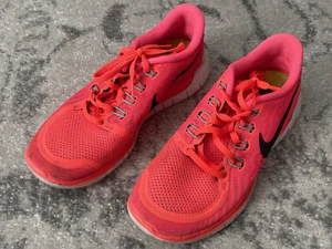 Nike Free 5.0 Size 7.5 Running Shoes Hot Lava Bright Orange Trainers 724383-800 - Picture 1 of 10