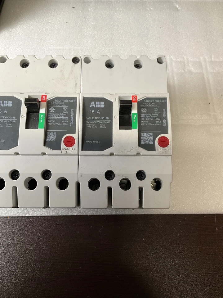 GE TEYD3015B Breaker, Molded Case, 15A, 3P, 277/480VAC, 25kAIC, Load Lugs - Image 1 of 1