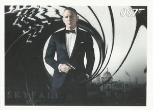 James Bond Autogramme & Relikte - "Skyfall" 110 Karten Silber Parallel Base Set - Bild 1 von 1