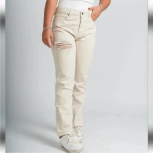 Jeans gamba dritta nascosti taglia 31 effetto invecchiato bottoni color crema mosca nuovo con etichetta - Foto 1 di 12